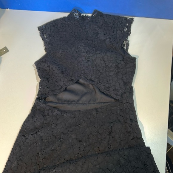 H&M BLACK OPEN BACK SHEER LACE DRESS SIZE 4 - Picture 2 of 16